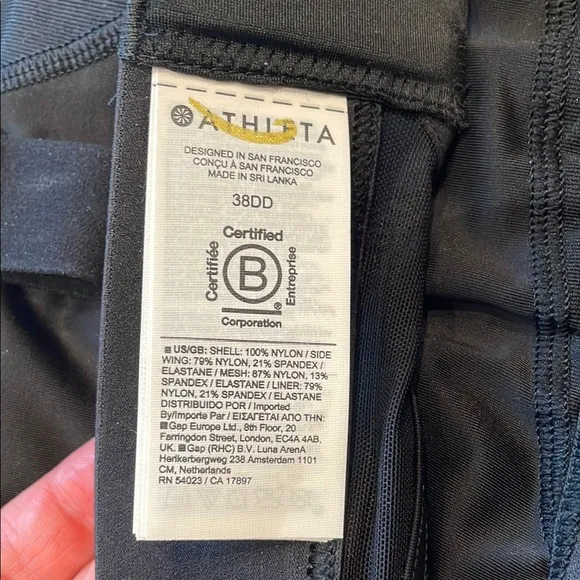 🆕 Athleta Invincible Open Back Clasp Sports Bra Black Size 38DD, Compression