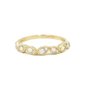 14ky Uneek Pavé Pear Diamond Band