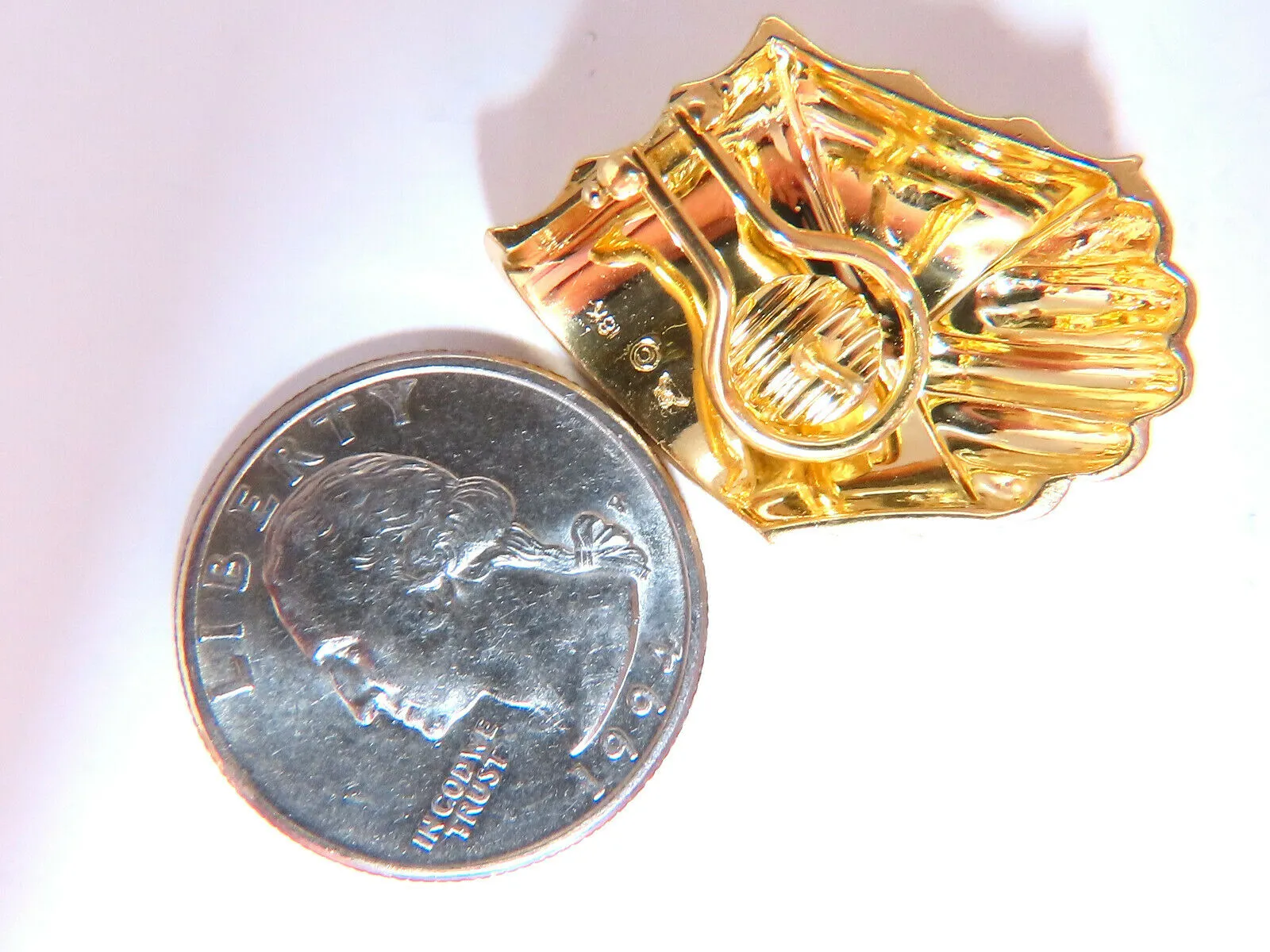 18kt Gold Clip earrings Shell Classic