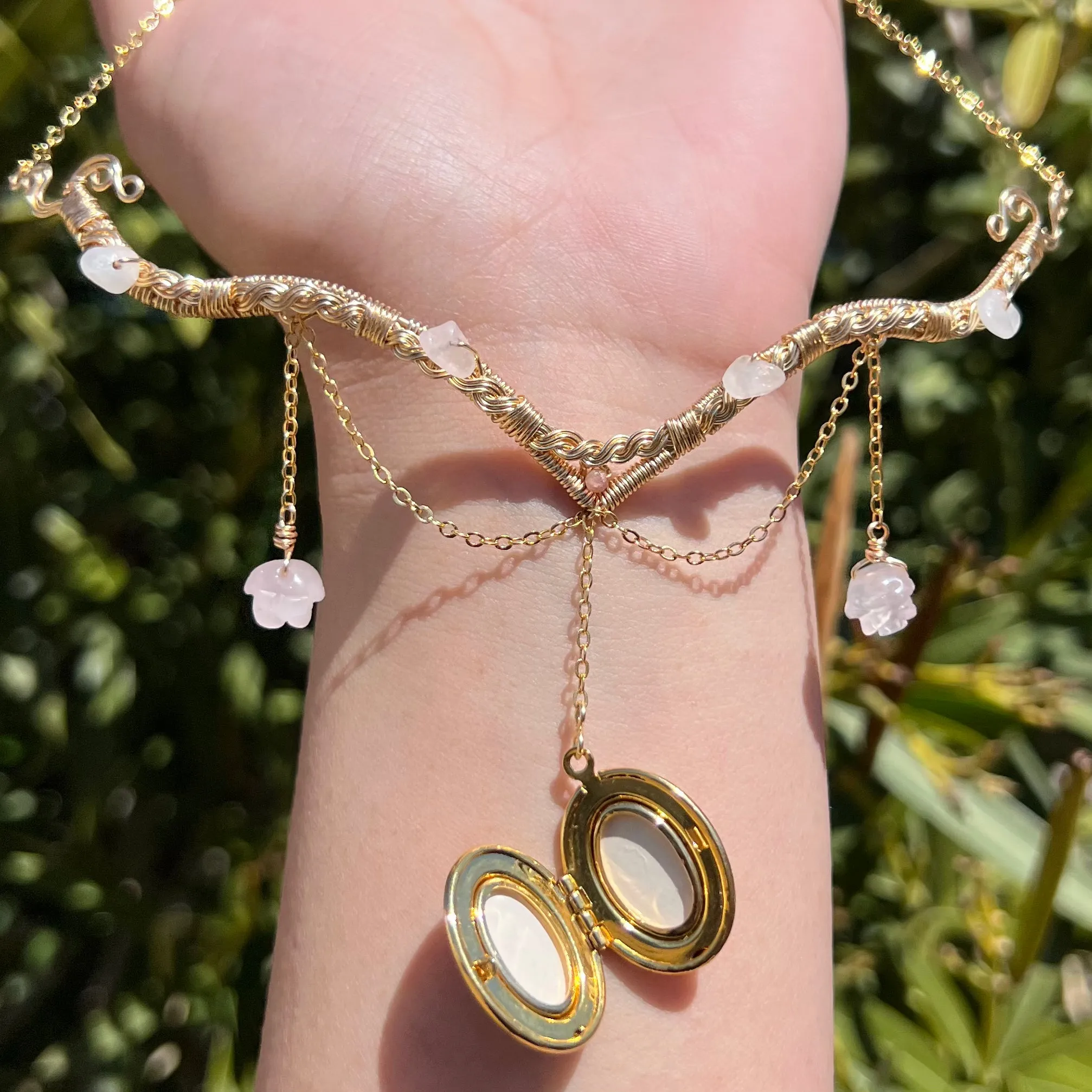 Astraea Locket in Rose Quartz ✵