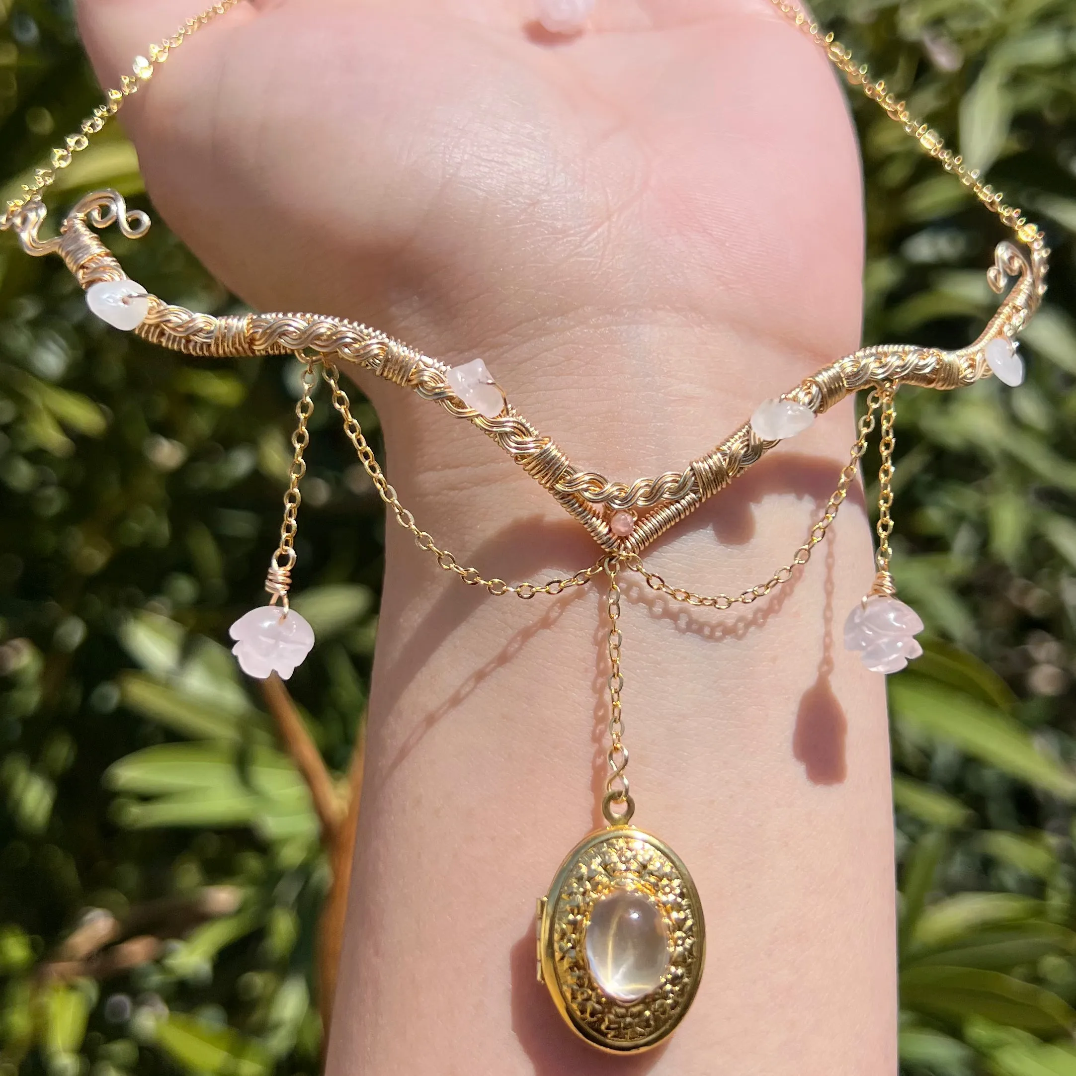 Astraea Locket in Rose Quartz ✵