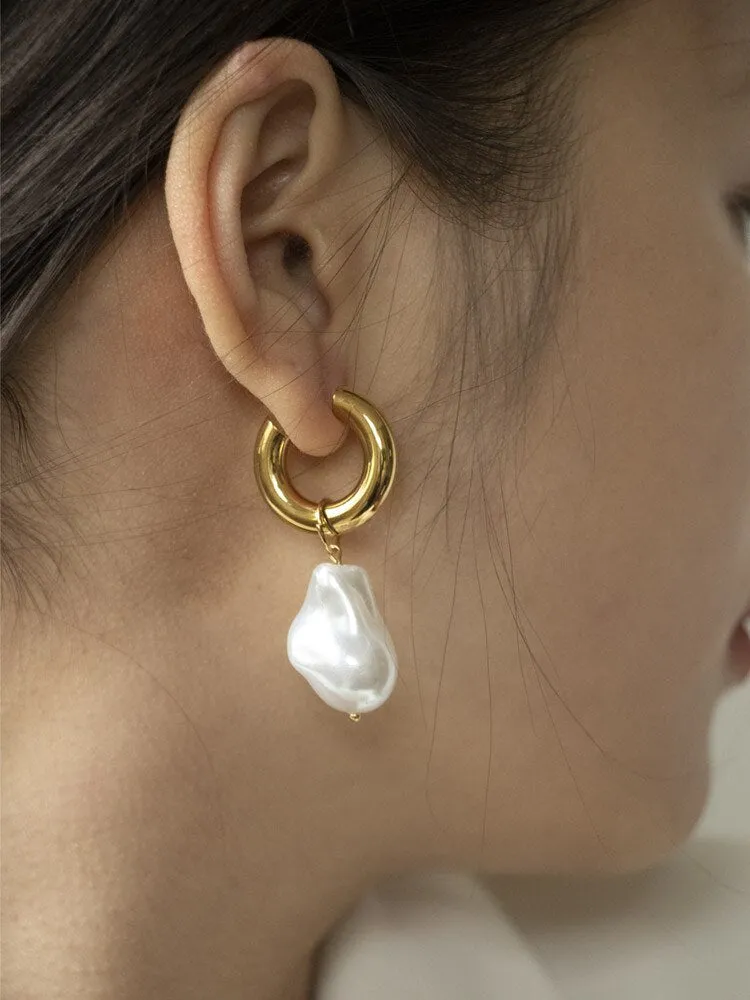 Baroque Pearl Drop Earrings with Gold Circle Ear Clip
