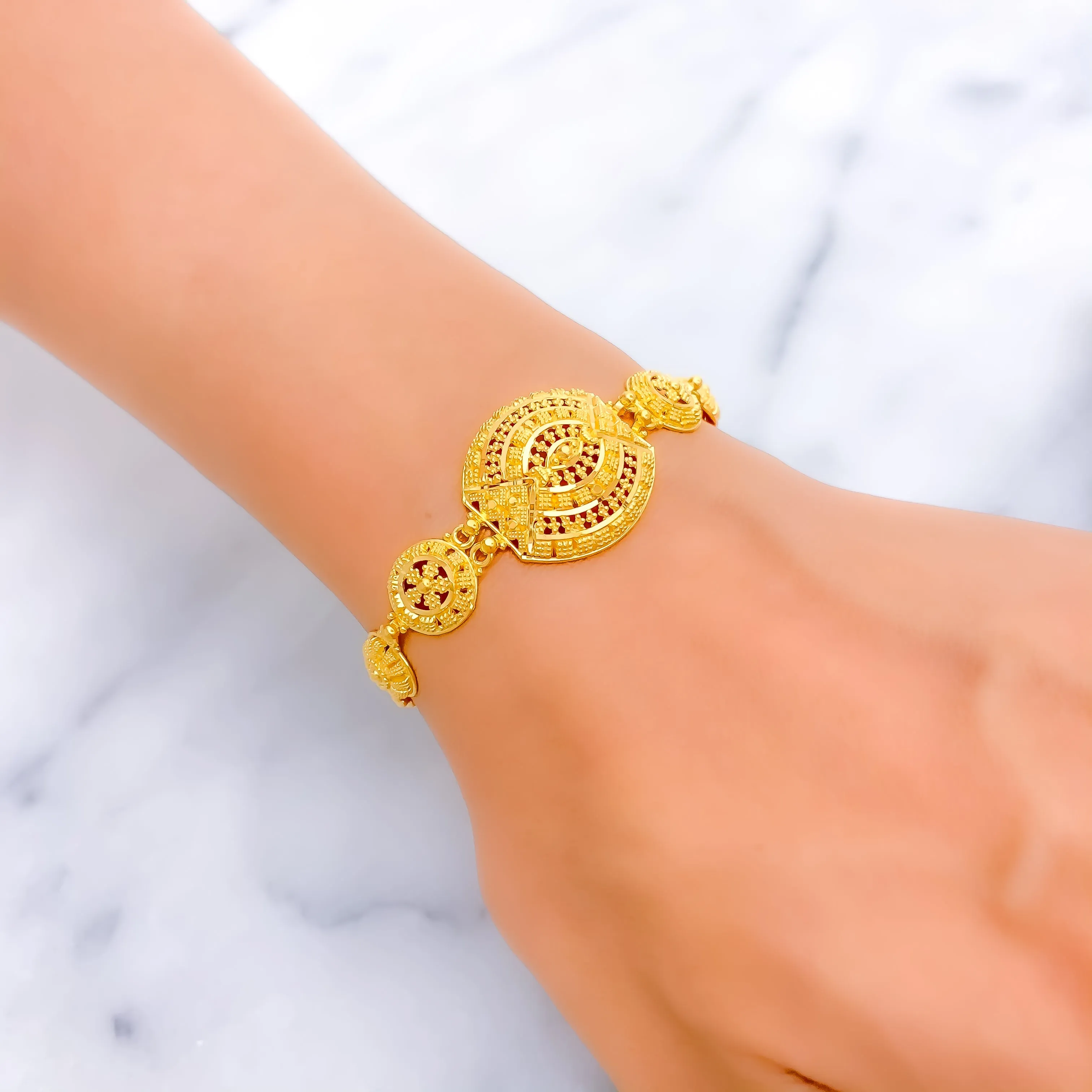 Captivating Regal 22k Gold Poised Bracelet