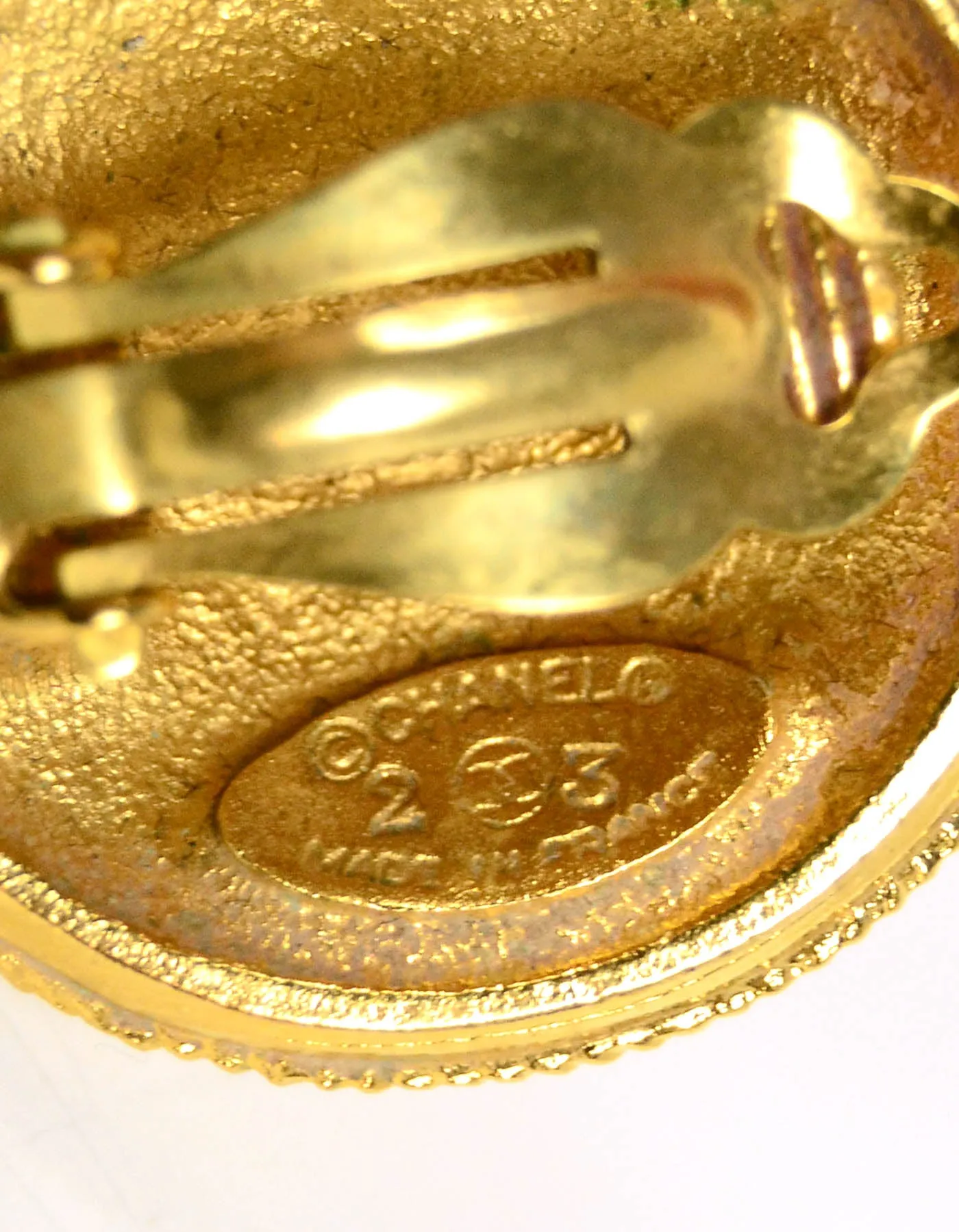 Chanel '80s Vintage Goldtone Hammered Clip On Earrings