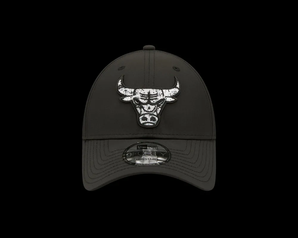 Chicago Bulls 9FORTY Black & White Cap