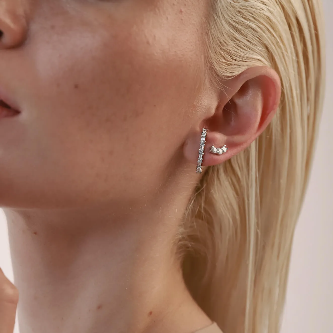 Comet's Trail Ear Stud