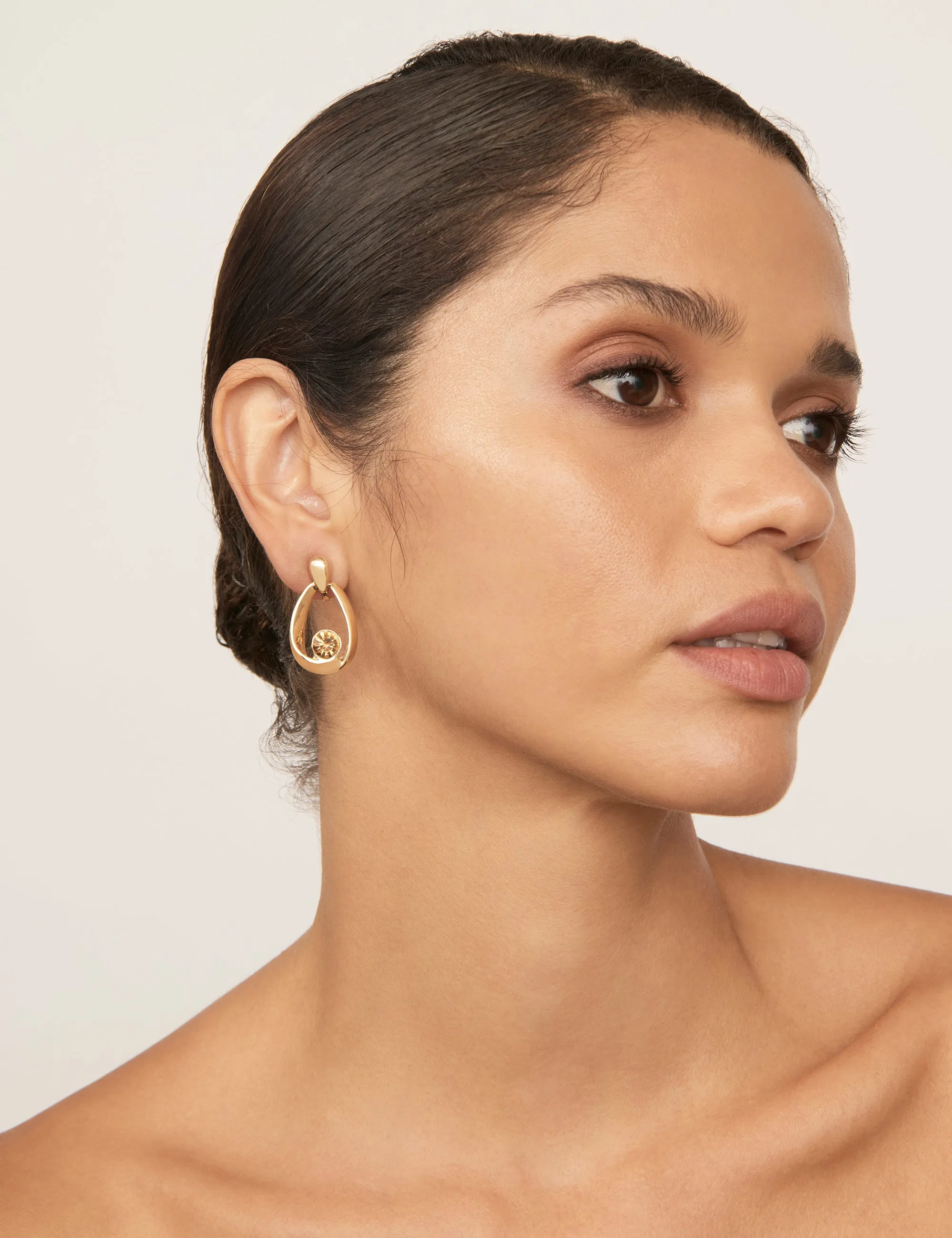CRADLE STONE CLIP EARRINGS