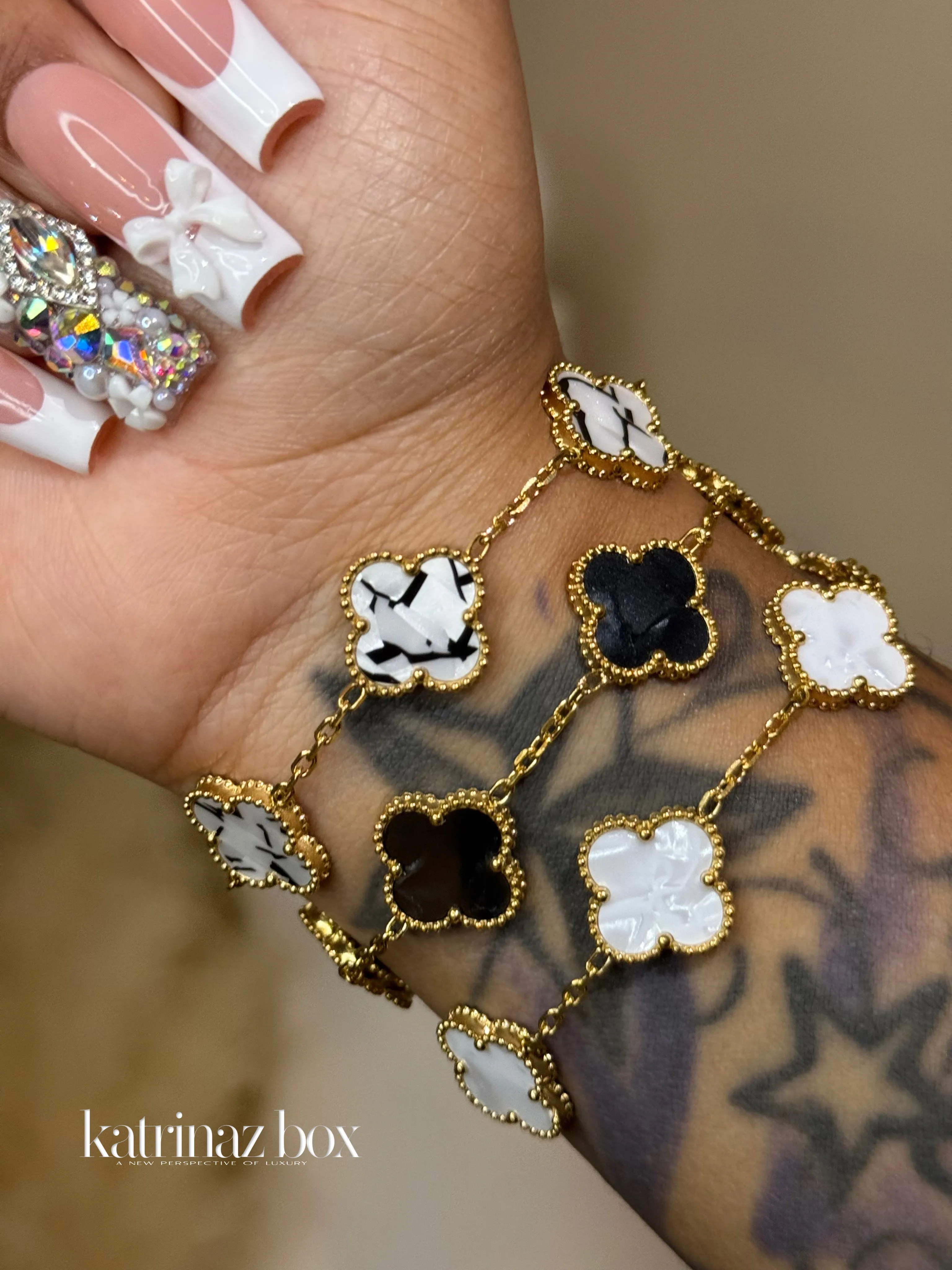 DEMURE TRIO BRACELET SET