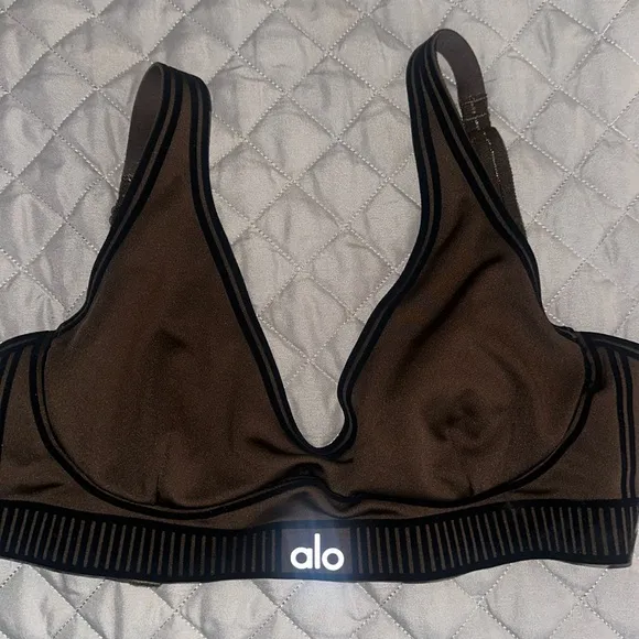 Gently Worn Alo Sports Bra