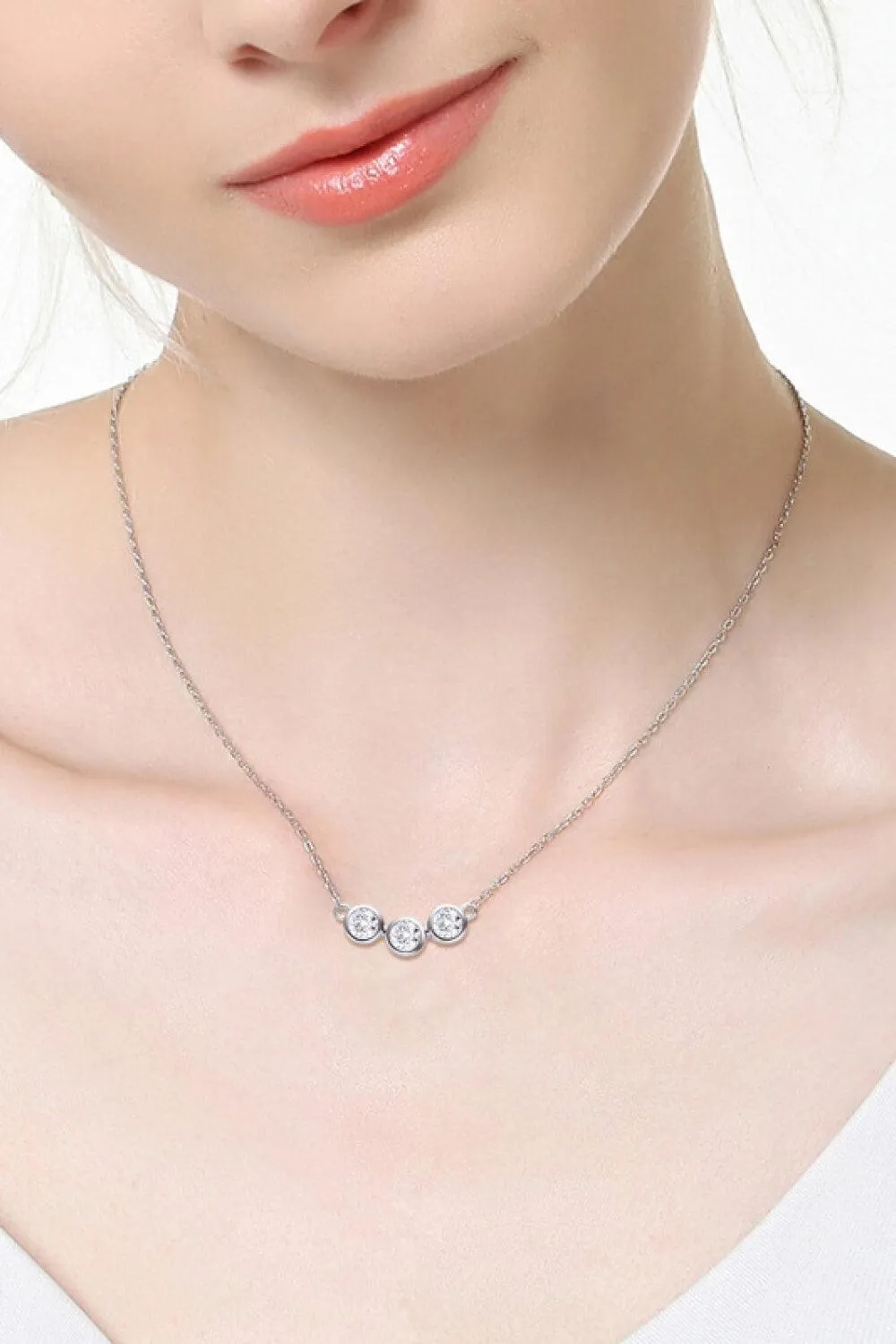 Hazel Blues® | Find Your Center Moissanite Necklace