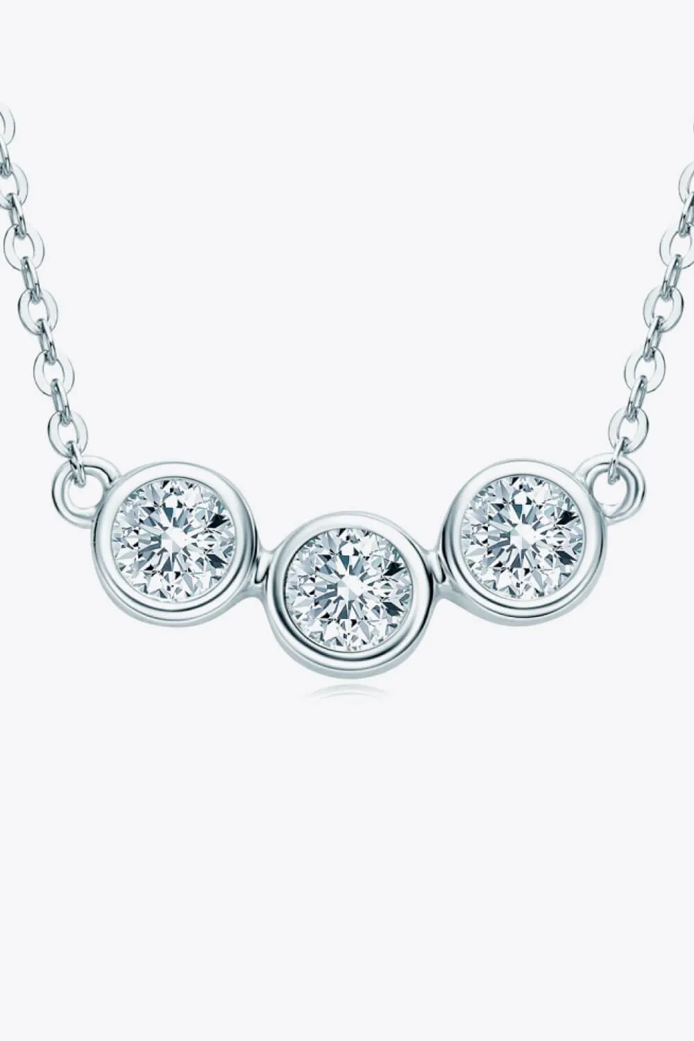 Hazel Blues® | Find Your Center Moissanite Necklace