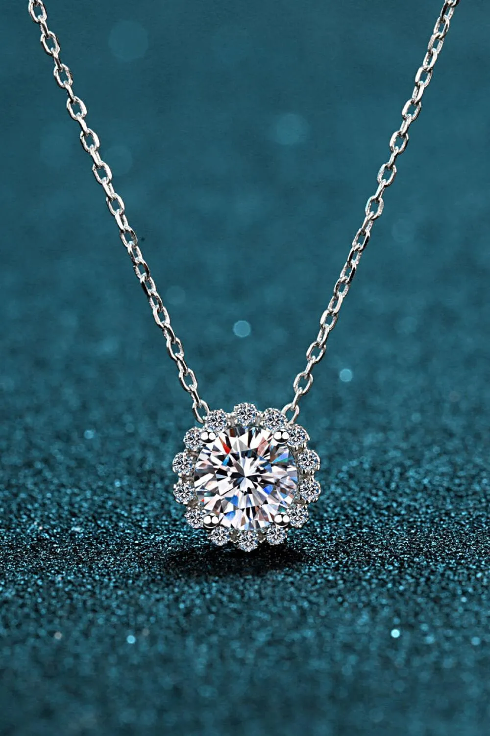 Hazel Blues® | Flower-Shaped Moissanite Pendant Necklace