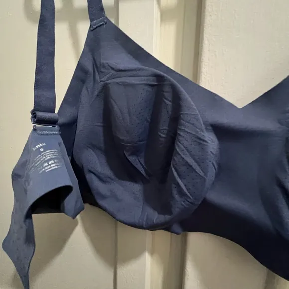 Knix catalyst sports bra blue/gray size 8 EUC
