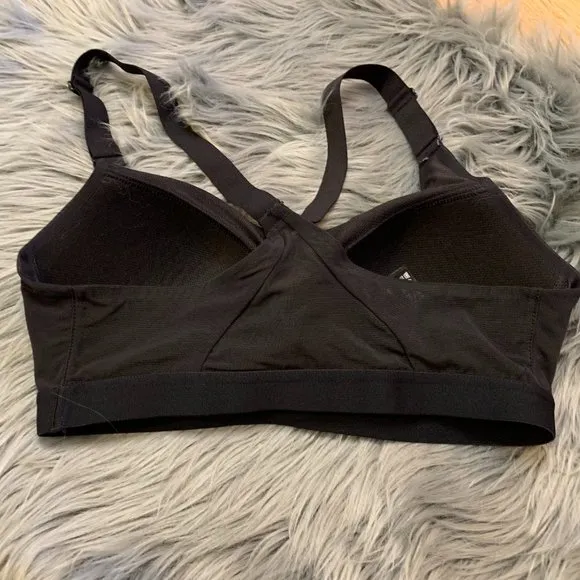 Like New Victoria Sport Lightweight Sports Bra‎ 34C
