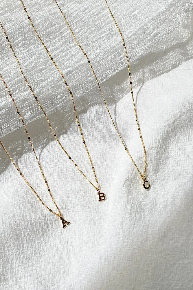 Lynn Initial Necklace In Gold