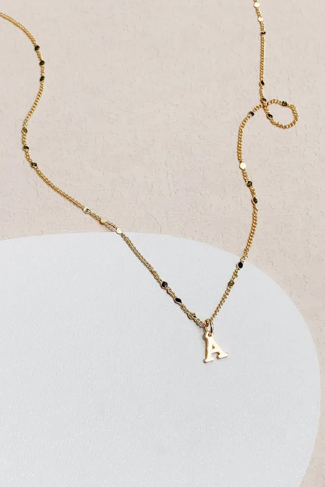 Lynn Initial Necklace In Gold