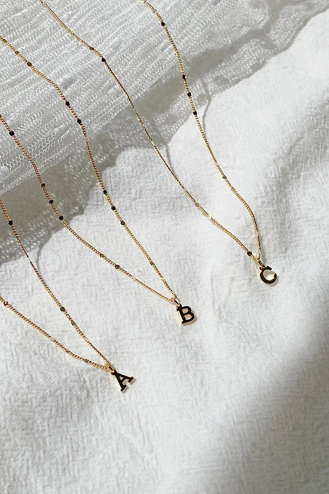 Lynn Initial Necklace In Gold