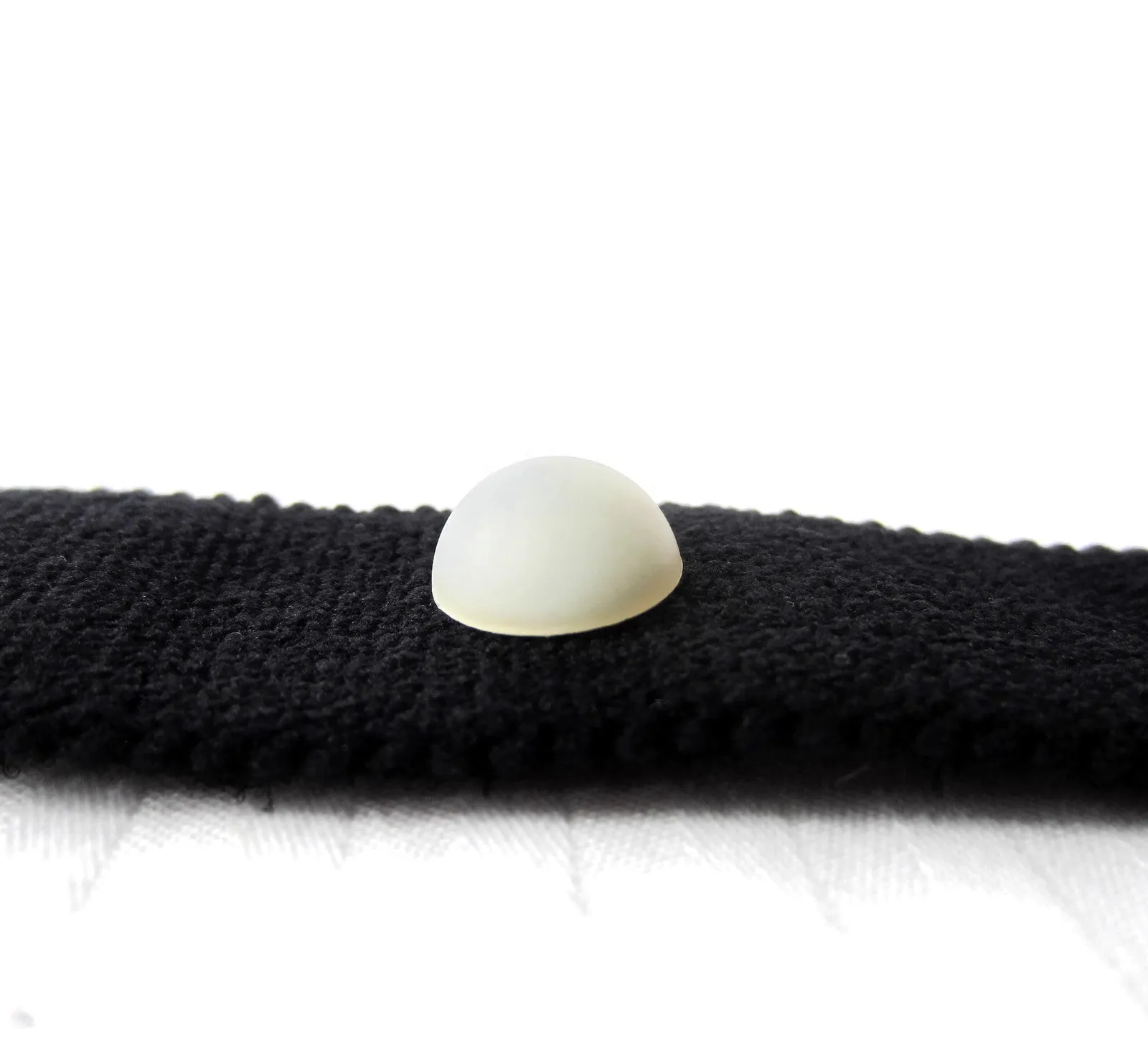 Motion Sickness Bands- Adjustable Acupressure Bracelets- Calming Nausea Relief (pair) Black