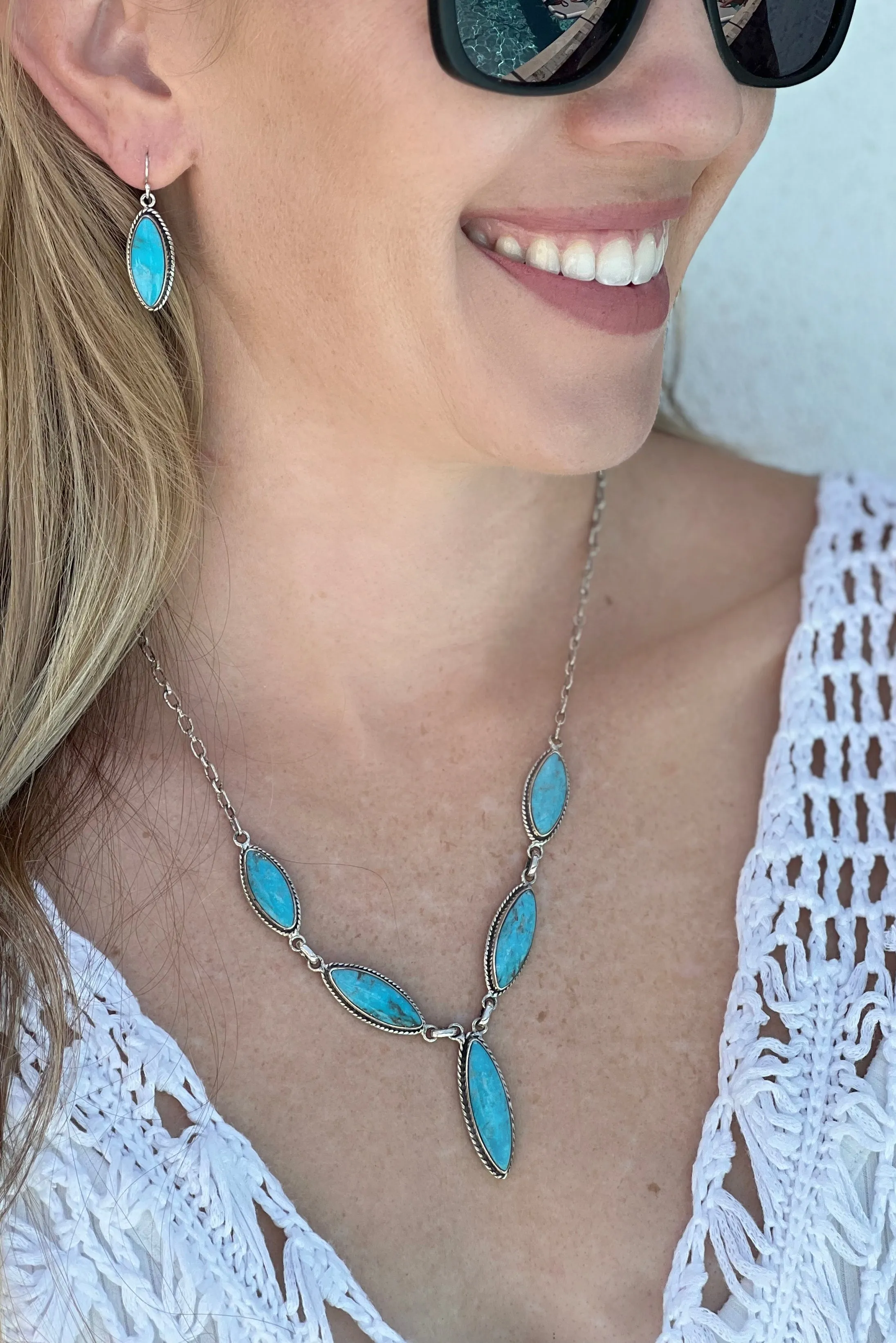 Navajo Kingman Turquoise Necklace (Set)