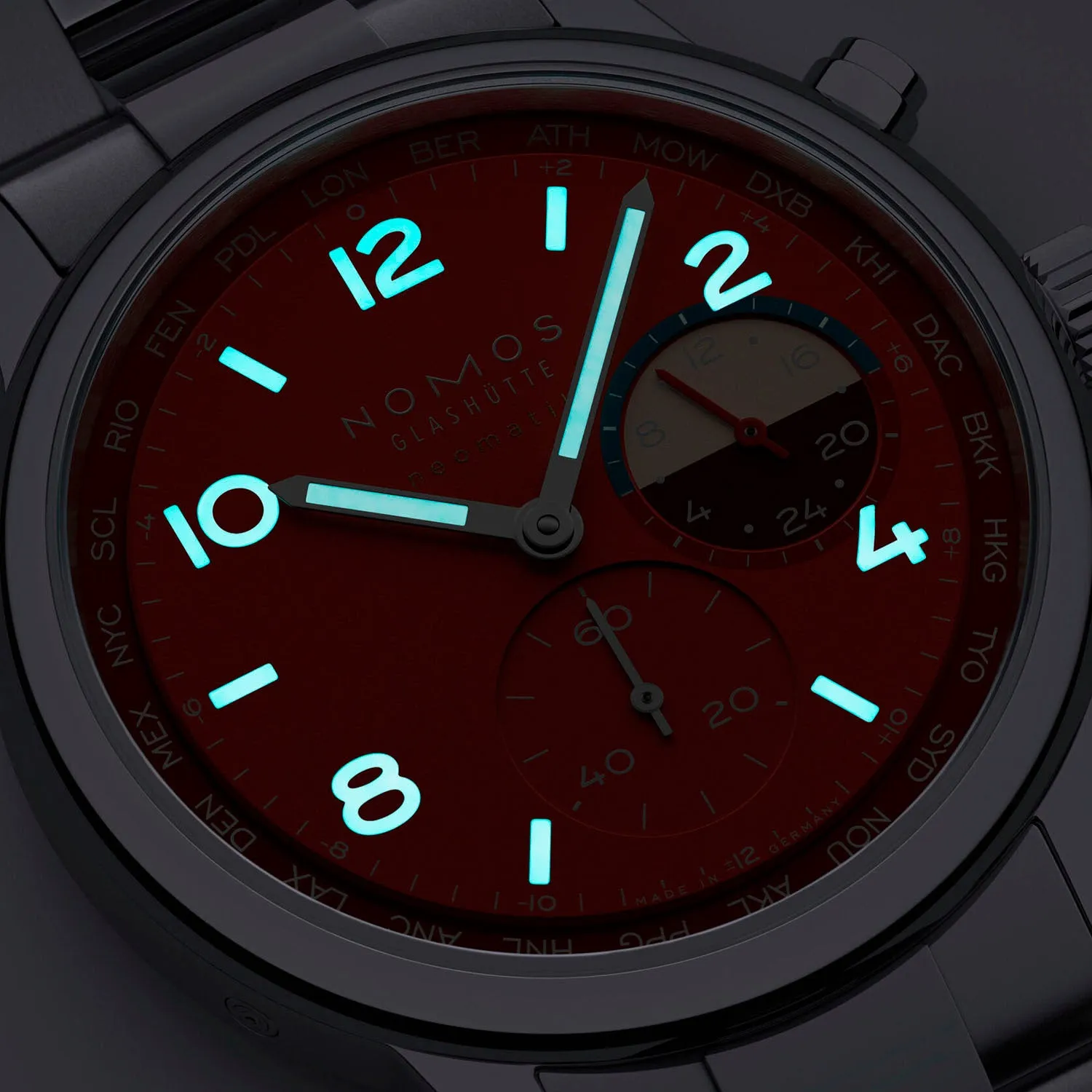 Nomos Glashütte Club Sport Neomatik Worldtimer Magma Automatic – 790.S5
