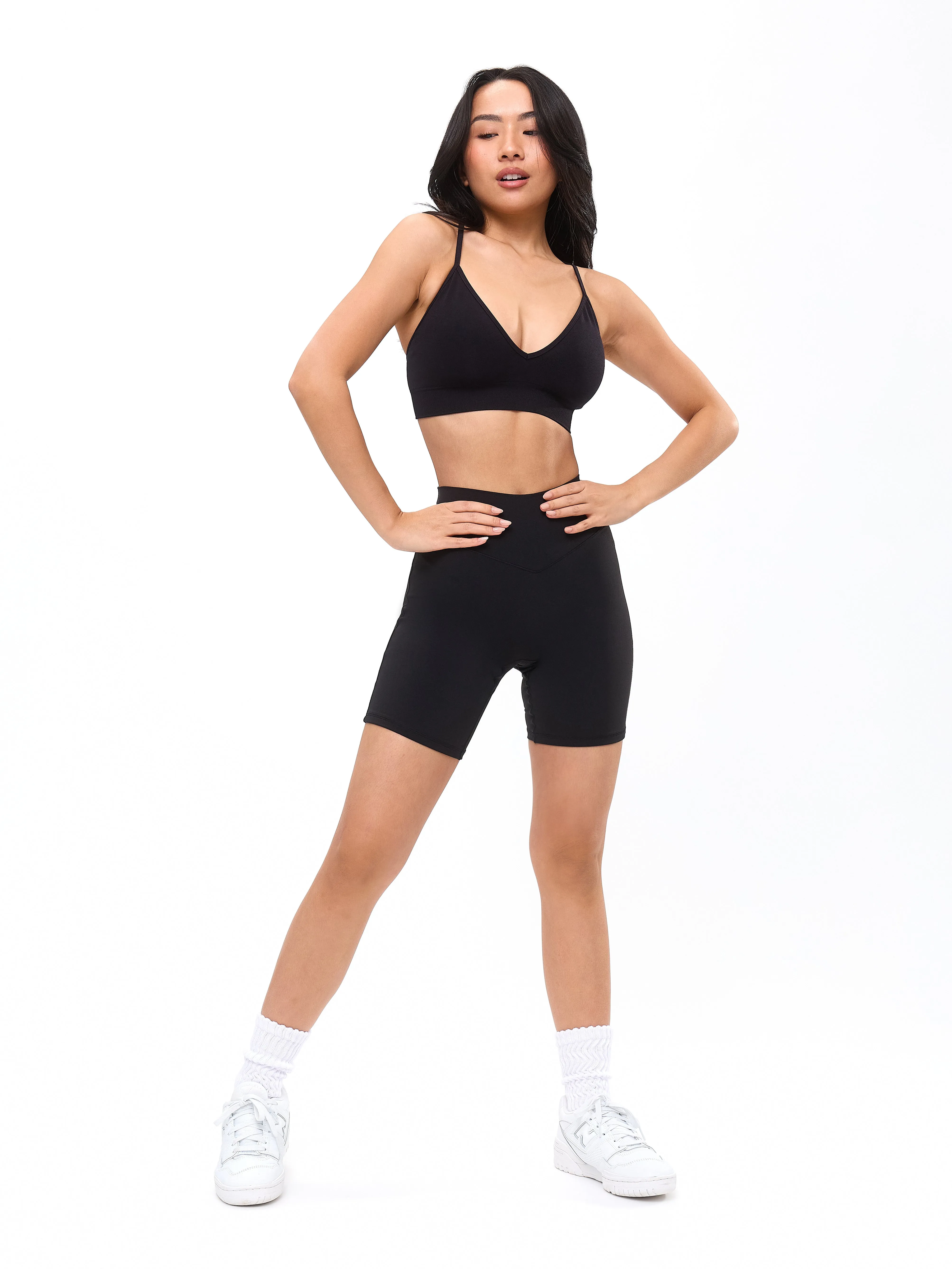 Plunge Seamless Sports Bra - Black