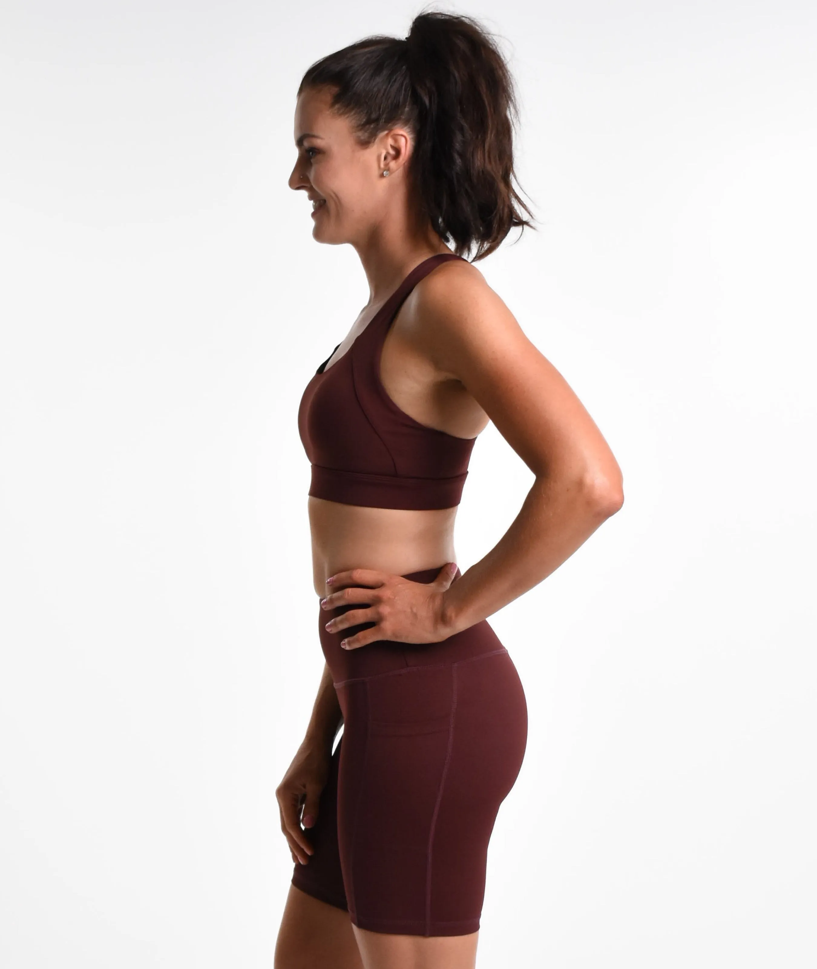 Pull Over Elle Elite Sports Bra - Maroon