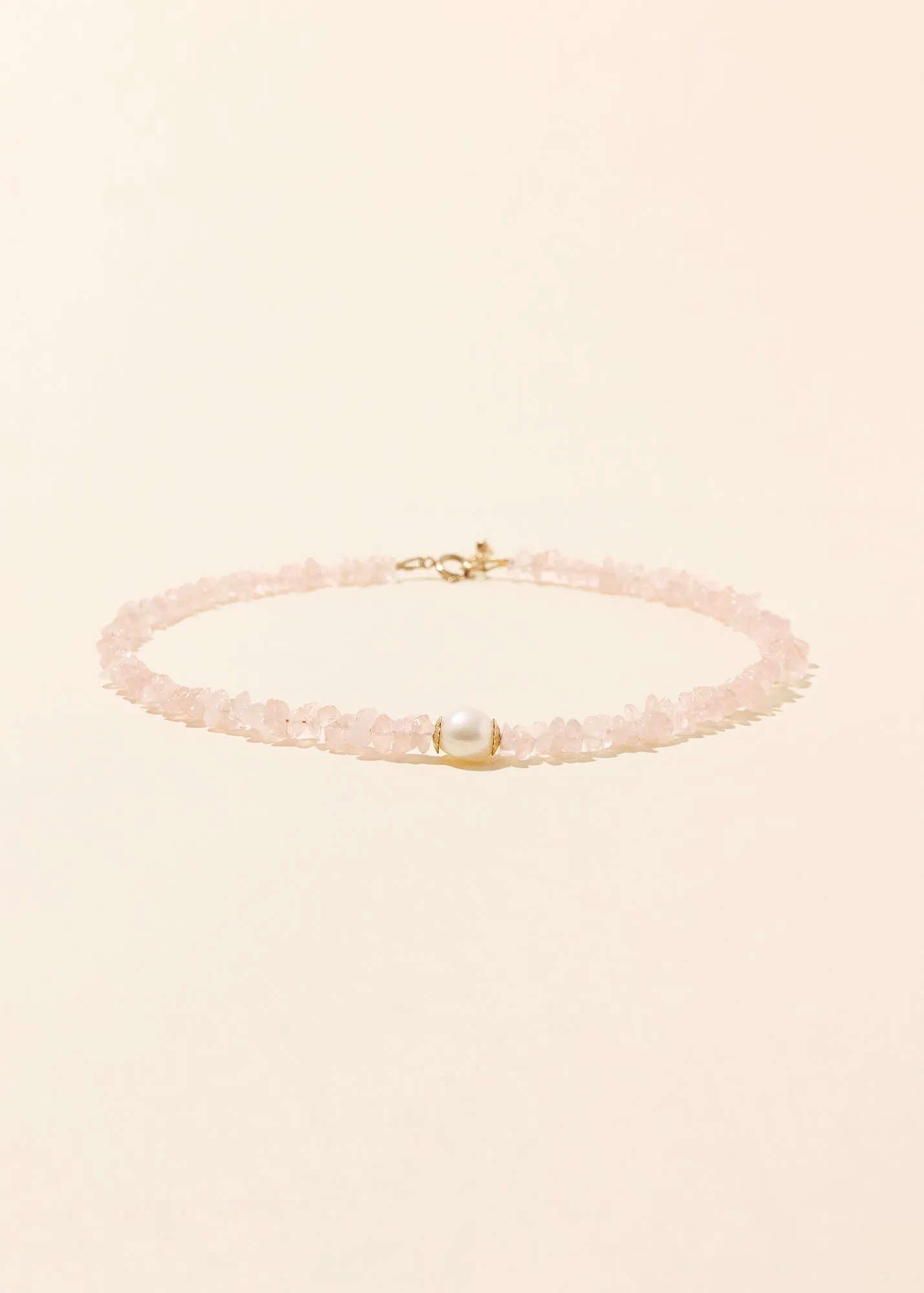 QUARTZ NECKLACE
