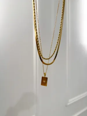 SCARLETT NECKLACE