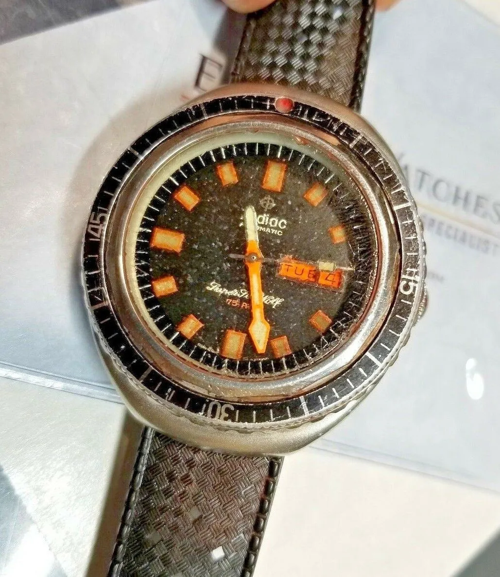 Serviced Vintage 1969's Zodiac Super Sea Wolf Diver Watch Day Date 862-836 HBEAT