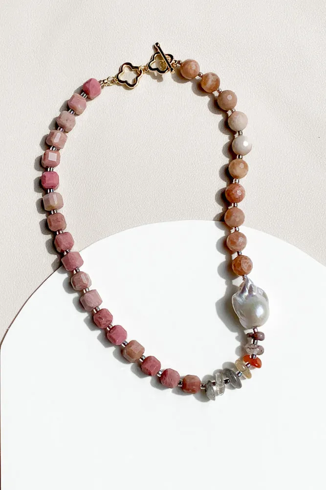 Tenya Pearl Necklace