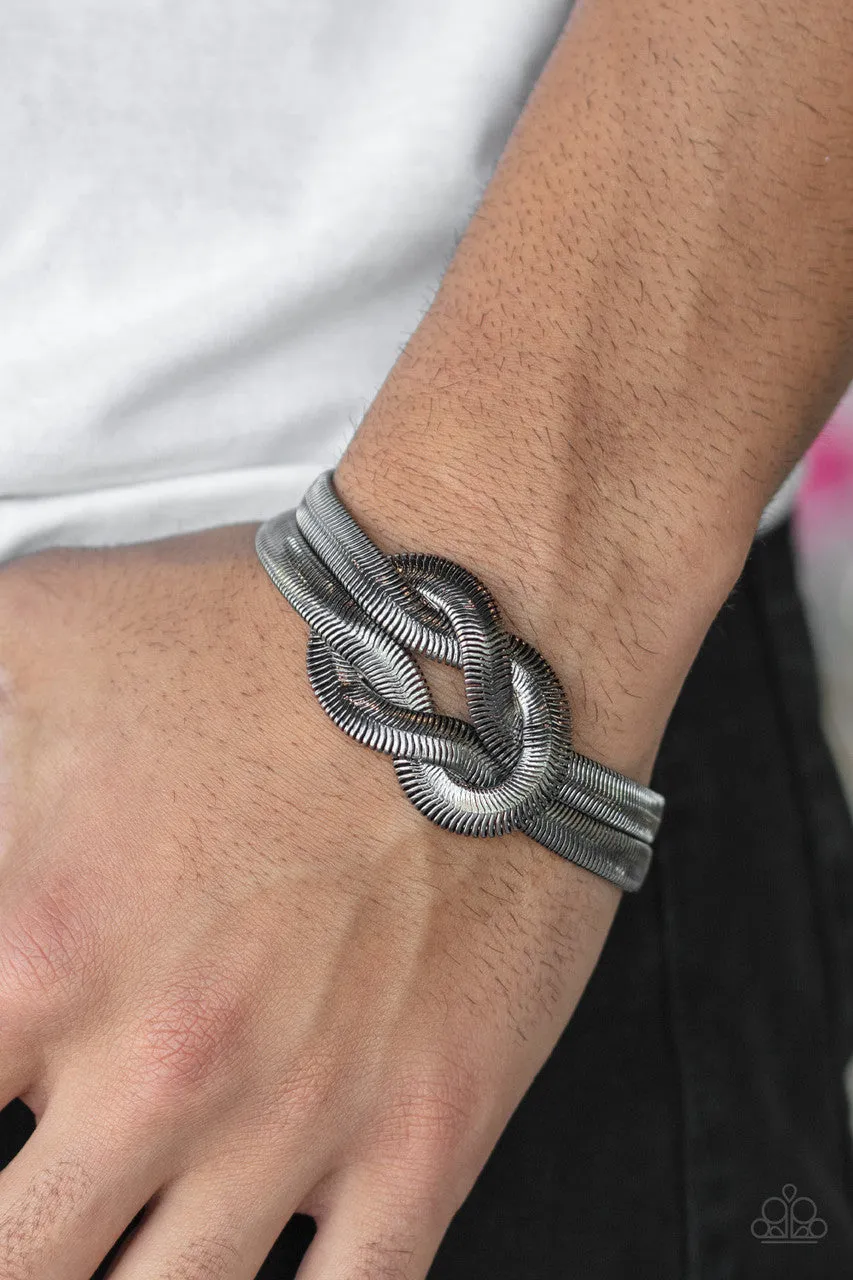 To the Max Black Paparazzi Bracelet