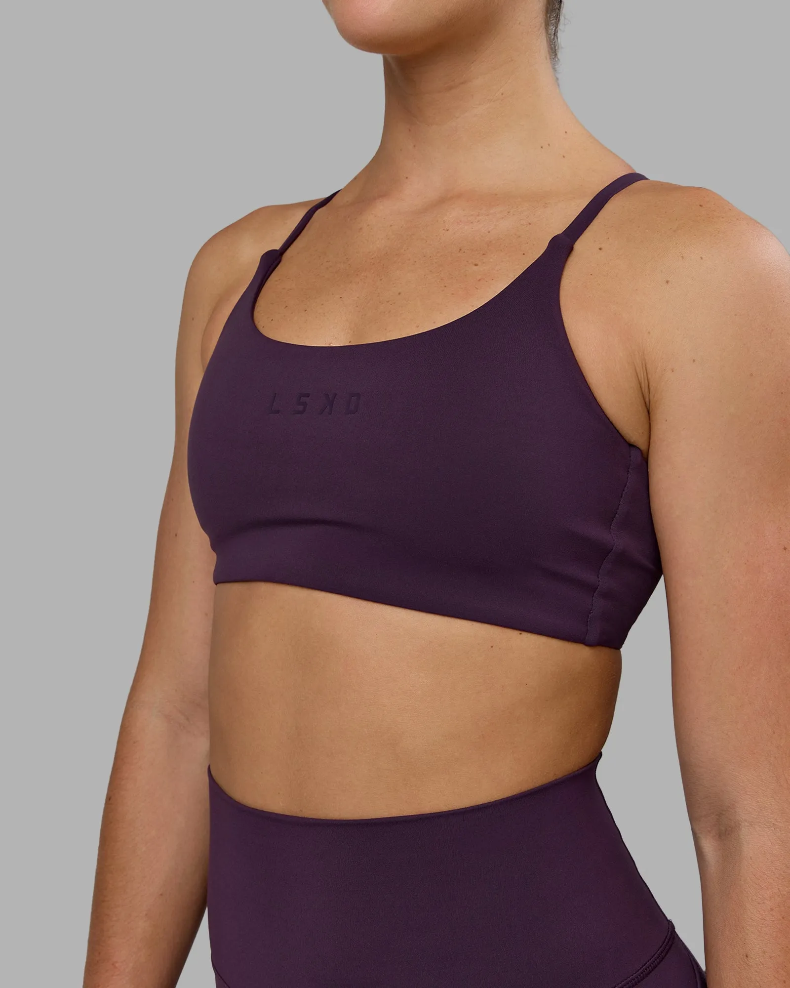 Twist Sports Bra - Midnight Plum