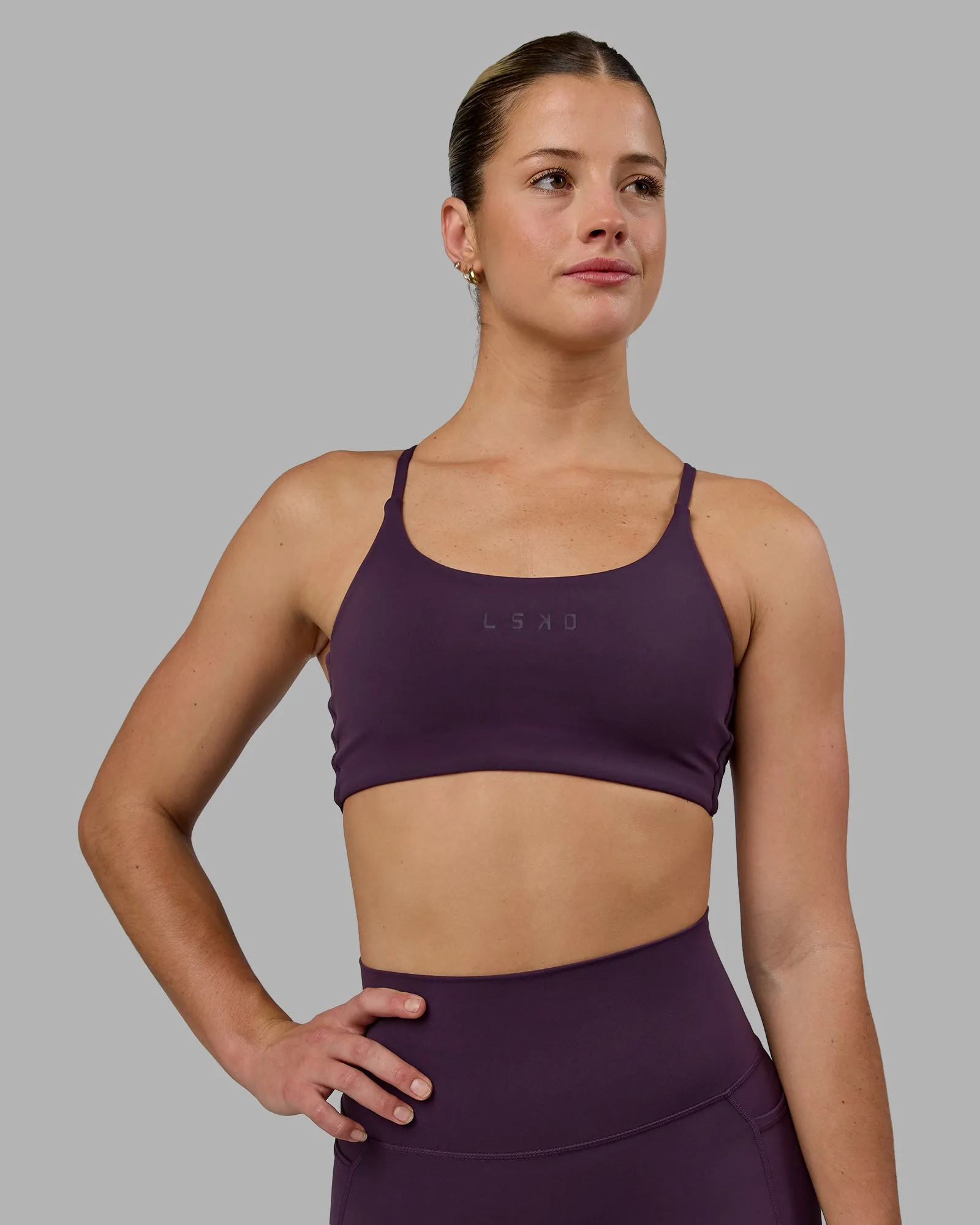 Twist Sports Bra - Midnight Plum