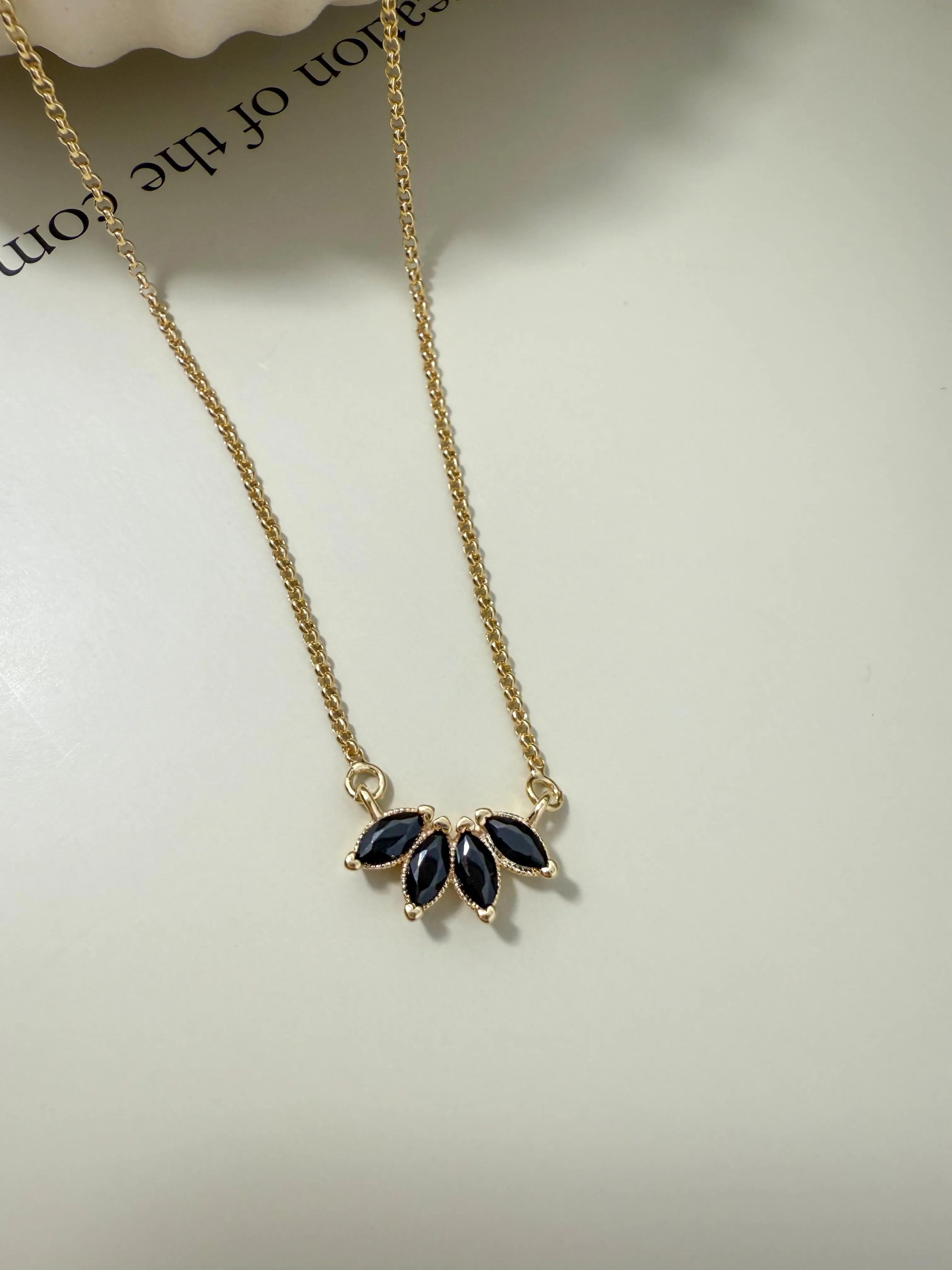 Velani Jewelry Like Flower Necklace