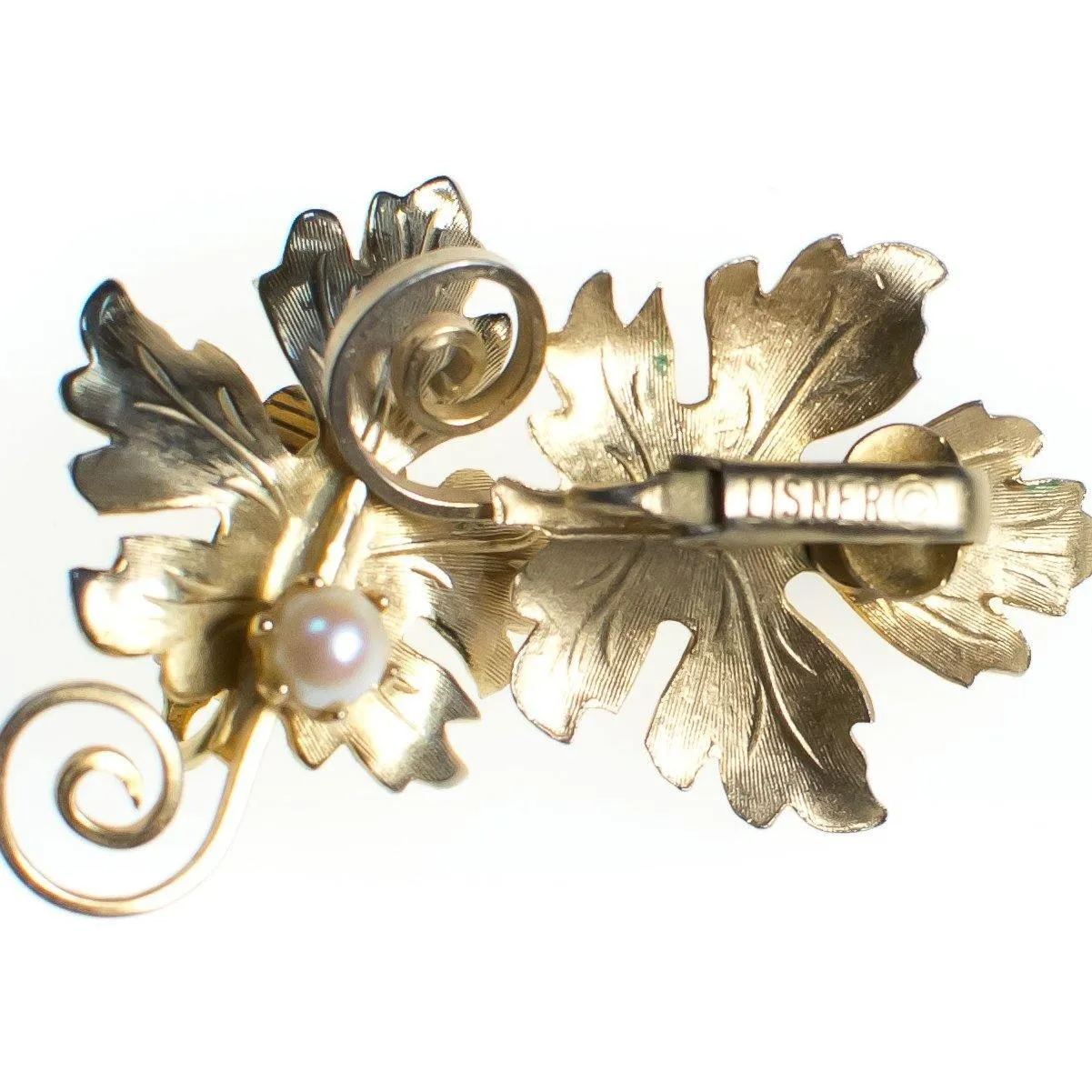 Vintage 1950s Mid Century Modern Lisner Gold Leaf with Pearl Earrings, Gold Tone Leaf, Faux Pearl, Clip-on