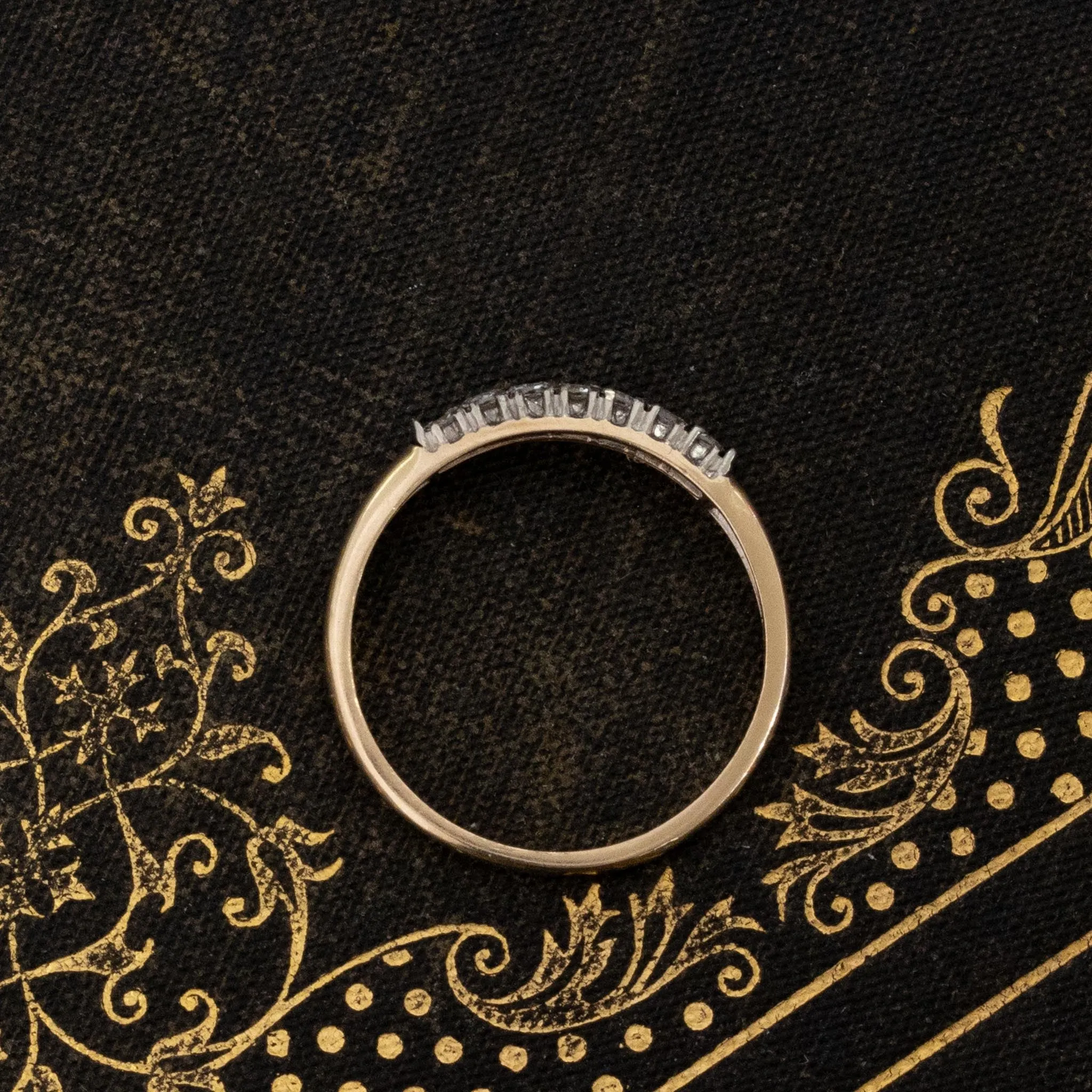 Vintage Single Cut Diamond 2-Tone Band