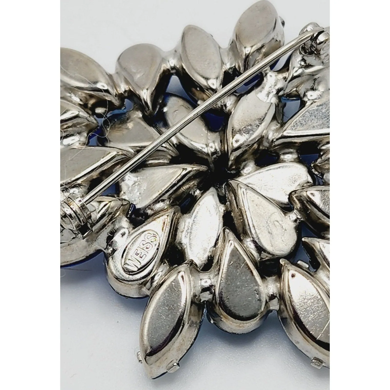 Vintage Weiss Blue Rhinestone Brooch   Clip Earrings Set Demi Parure