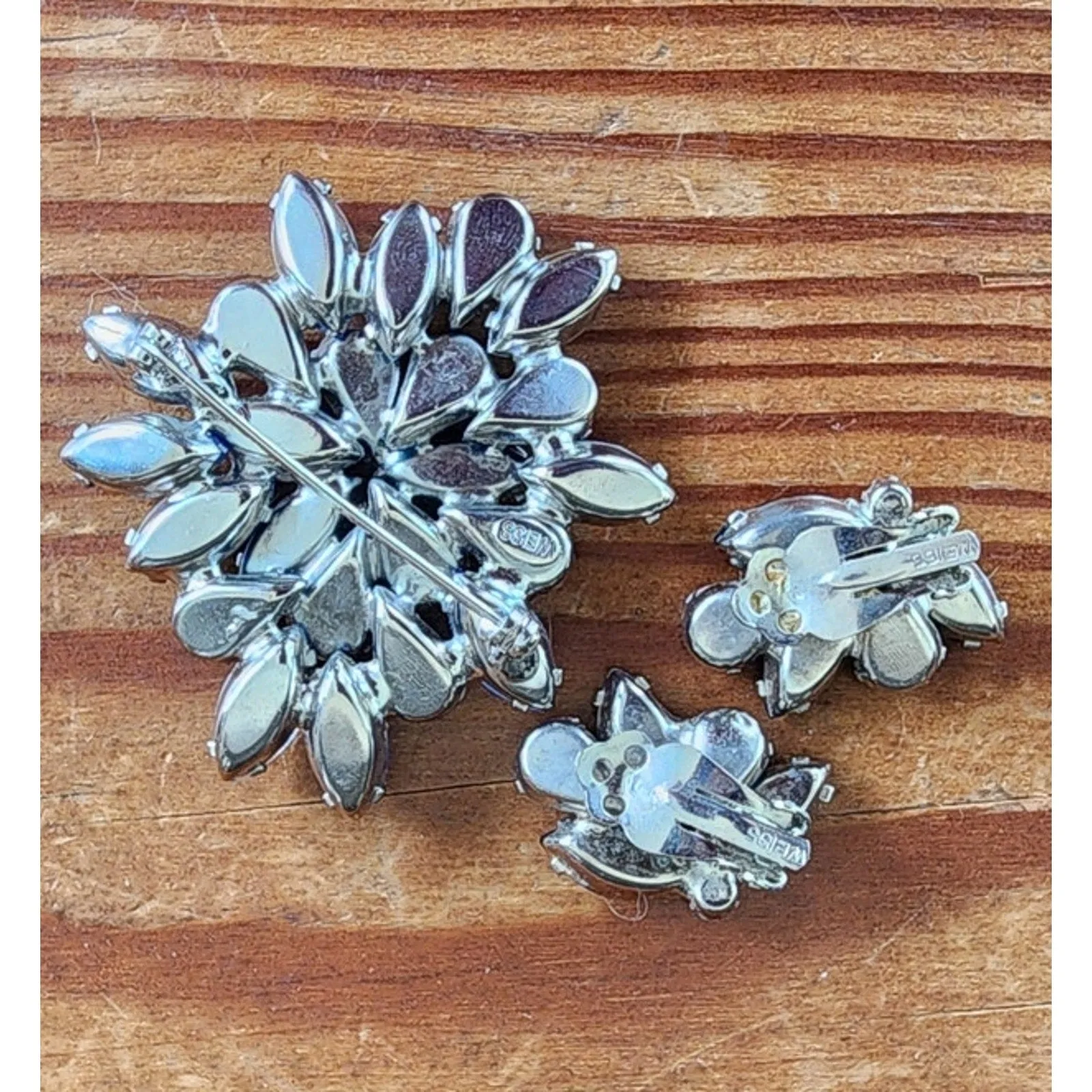 Vintage Weiss Blue Rhinestone Brooch   Clip Earrings Set Demi Parure