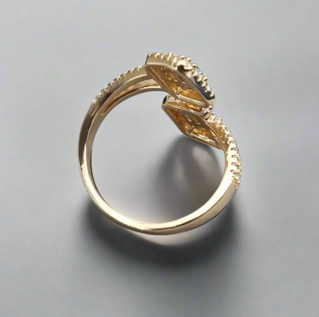 Zircon Wrap All-Fit Ring in Gold
